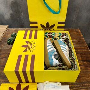 Adidas  originals Gazelle Bold Grey Magic Gum Size